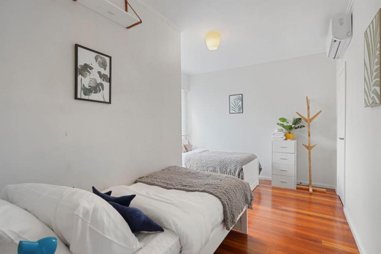Amazing Home By Beach - Fully Aircon-Ed - Wifi Auckland Dış mekan fotoğraf